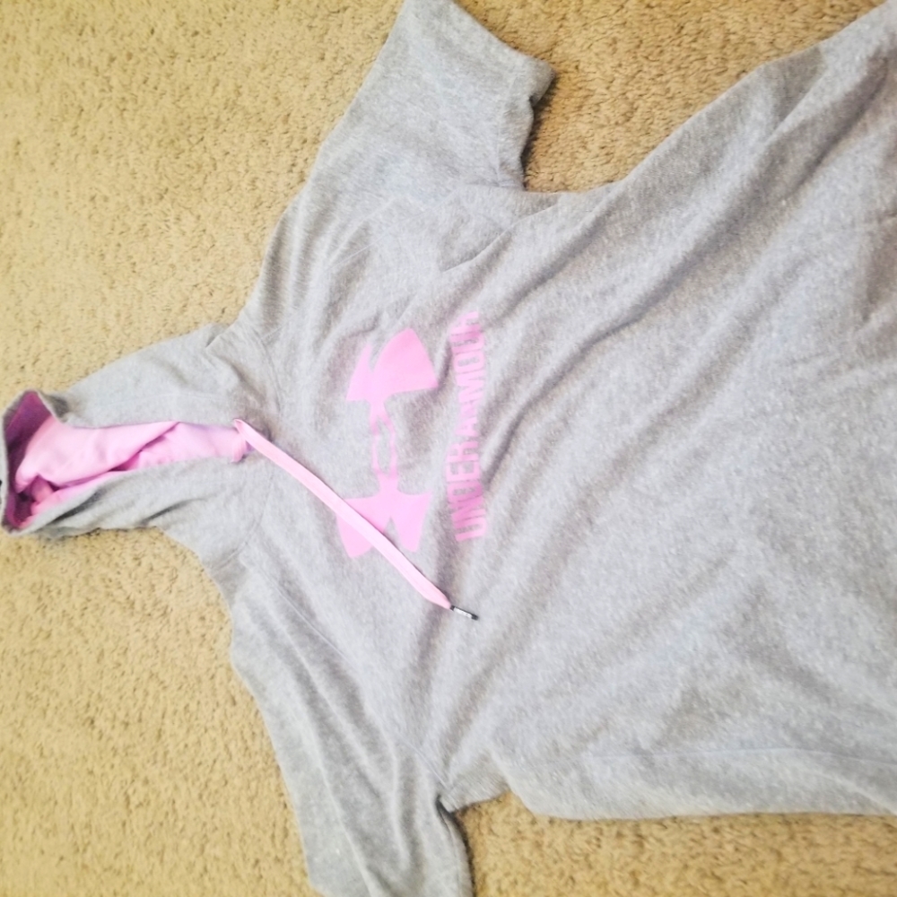 Under Armor hooded tee